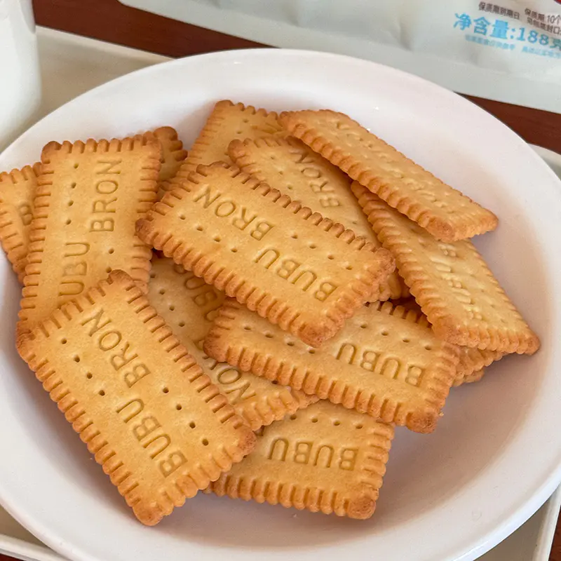 Biscoitos com sabor de ovo e queijo com alto teor de proteína DHA